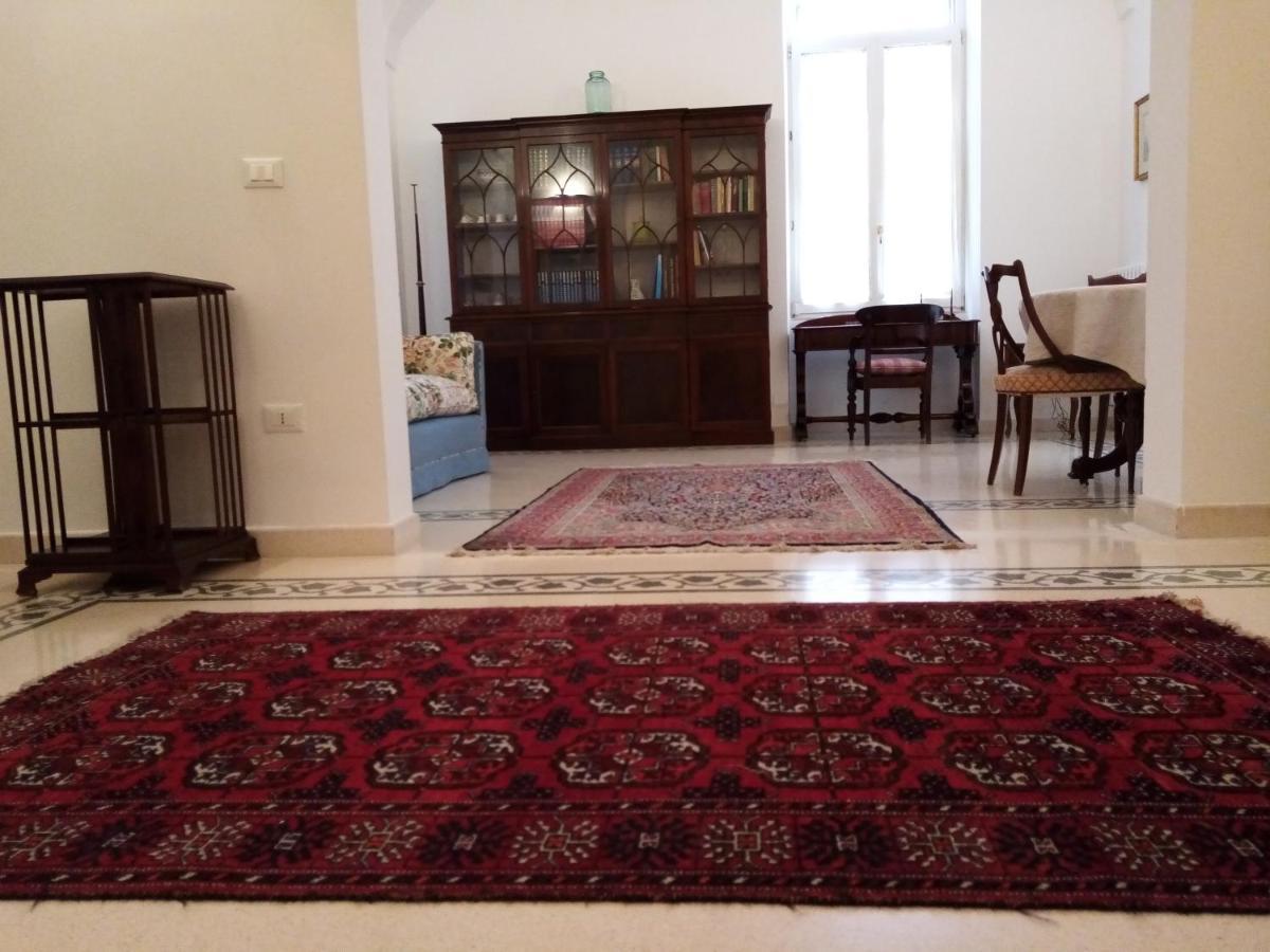 Dimora Storica Le Perle Bed & Breakfast Lecce Exterior foto