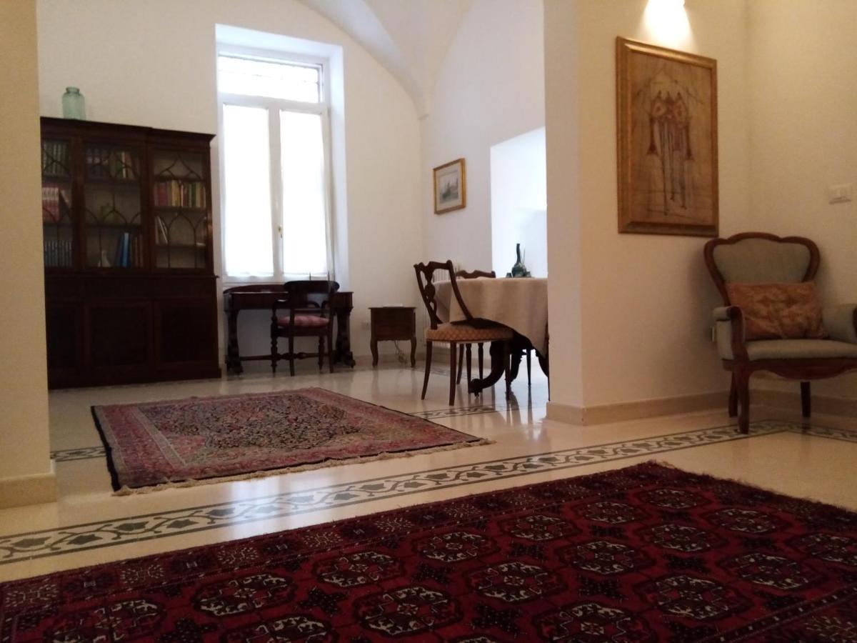 Dimora Storica Le Perle Bed & Breakfast Lecce Exterior foto