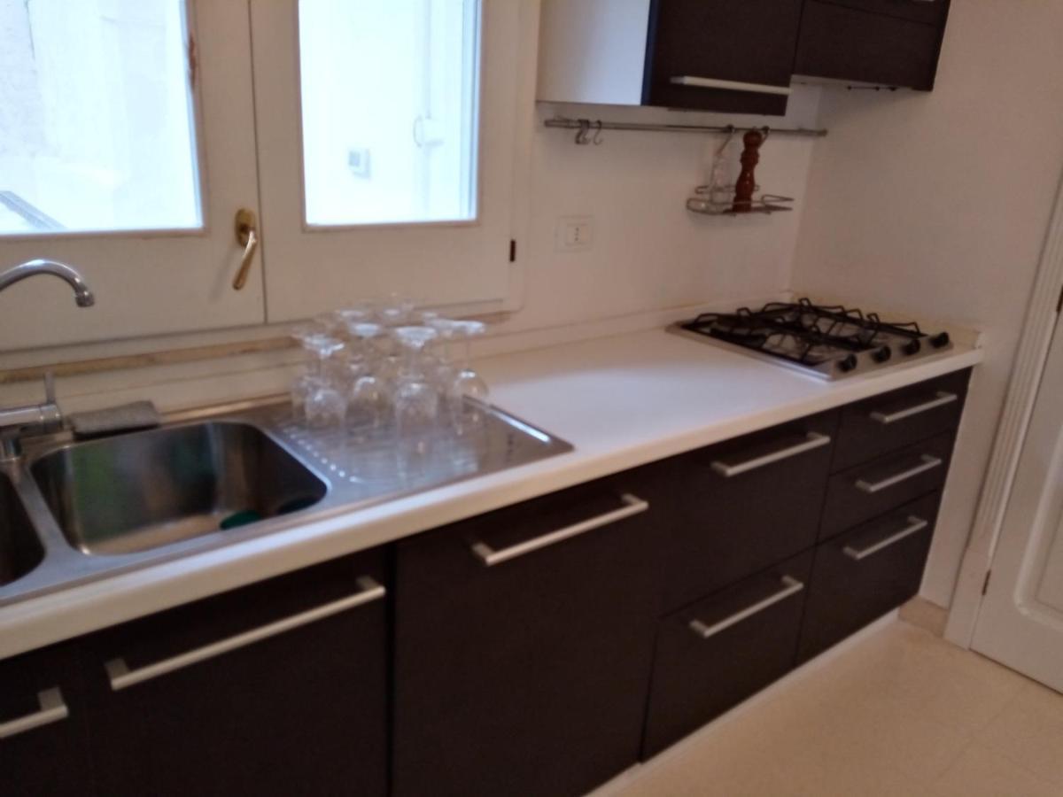 Dimora Storica Le Perle Bed & Breakfast Lecce Exterior foto