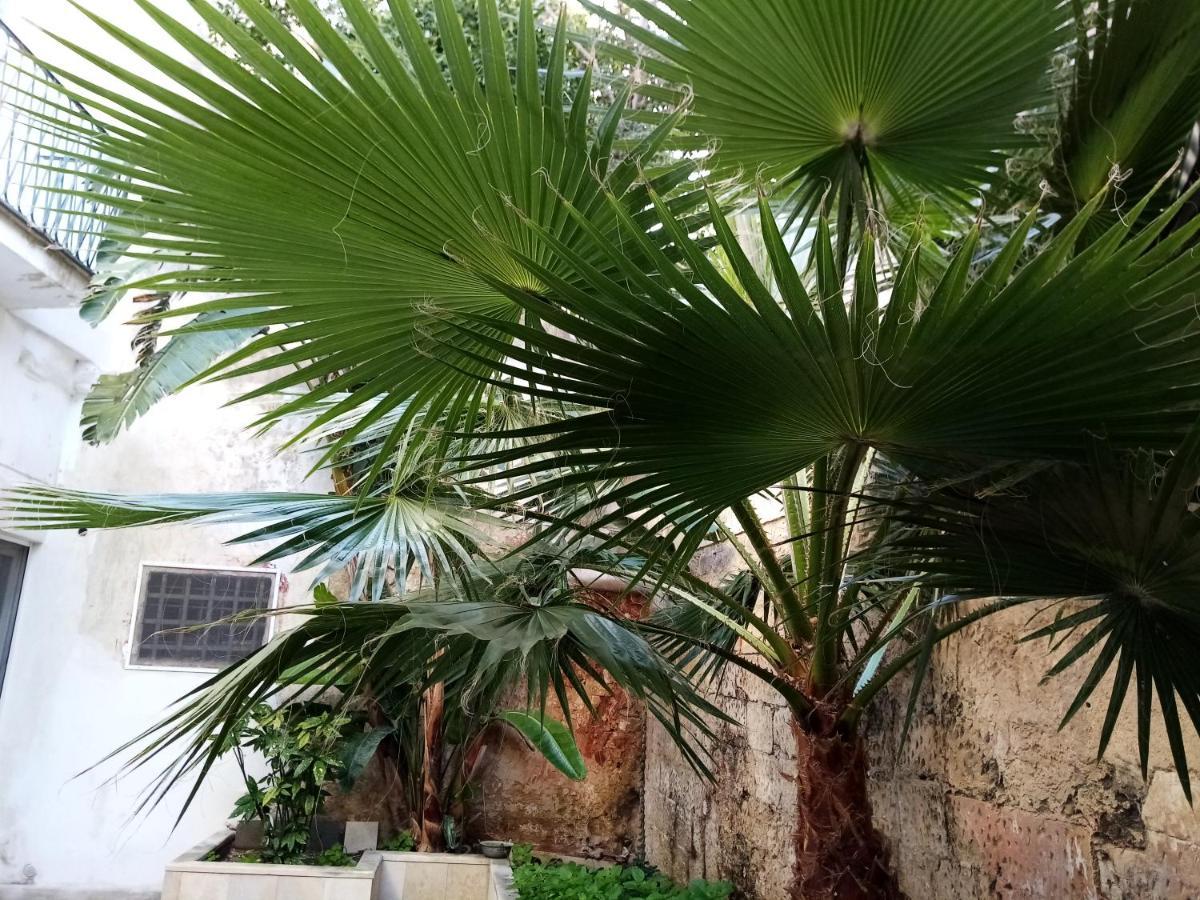 Dimora Storica Le Perle Bed & Breakfast Lecce Exterior foto