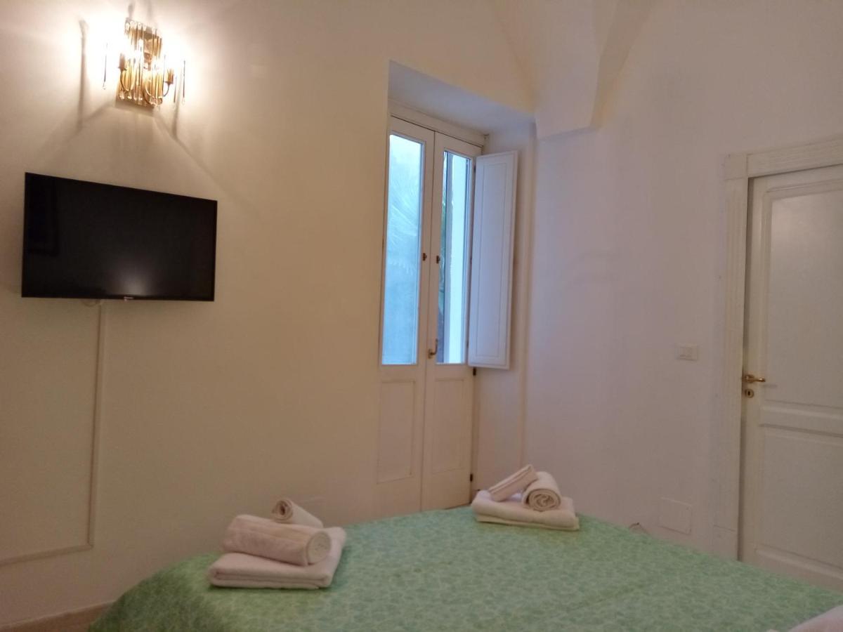 Dimora Storica Le Perle Bed & Breakfast Lecce Exterior foto