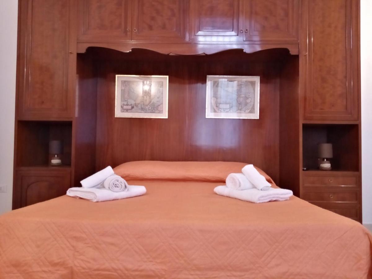 Dimora Storica Le Perle Bed & Breakfast Lecce Exterior foto
