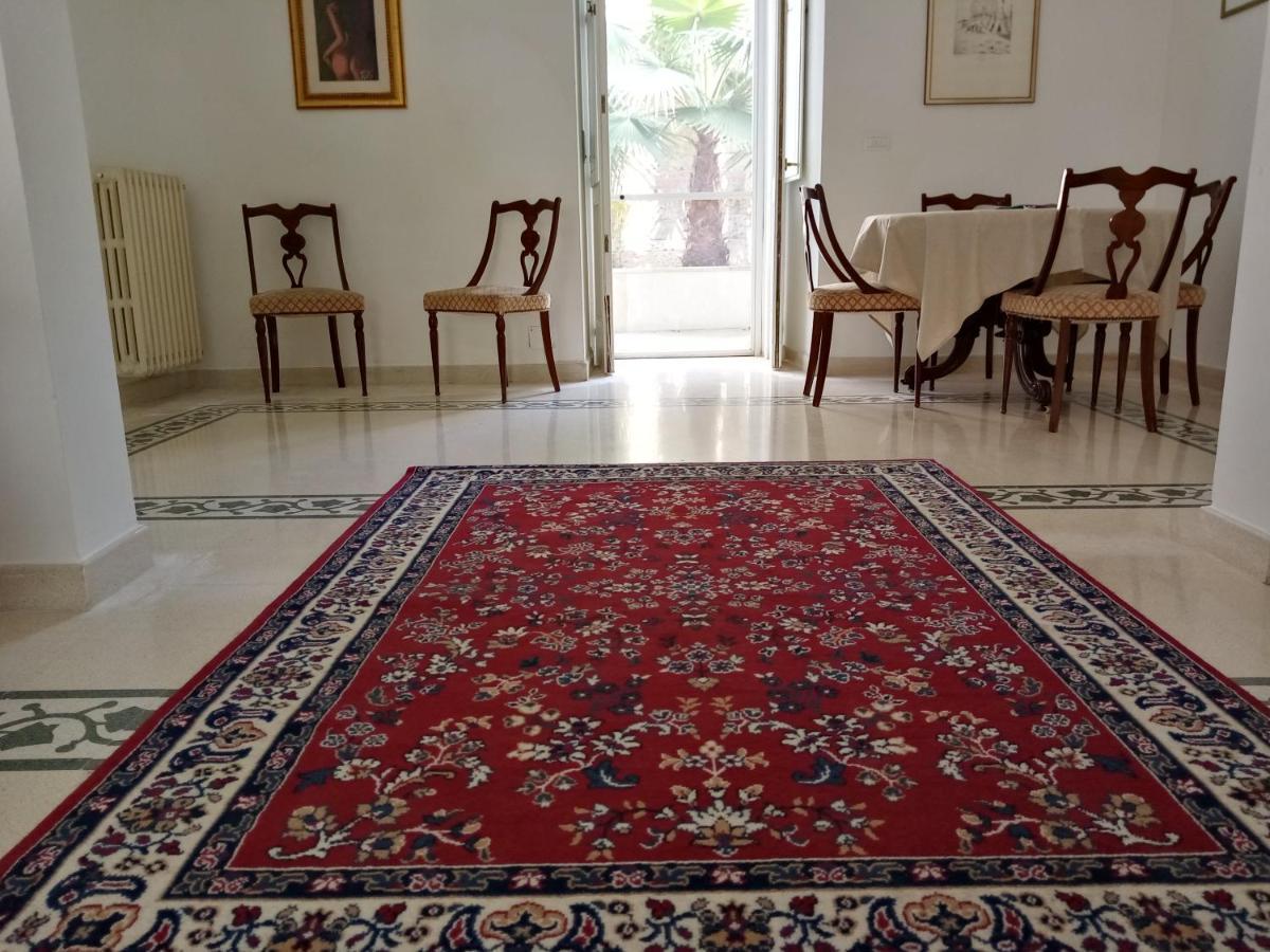 Dimora Storica Le Perle Bed & Breakfast Lecce Exterior foto