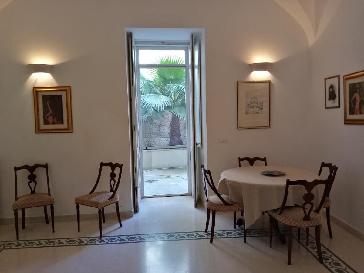 Dimora Storica Le Perle Bed & Breakfast Lecce Exterior foto
