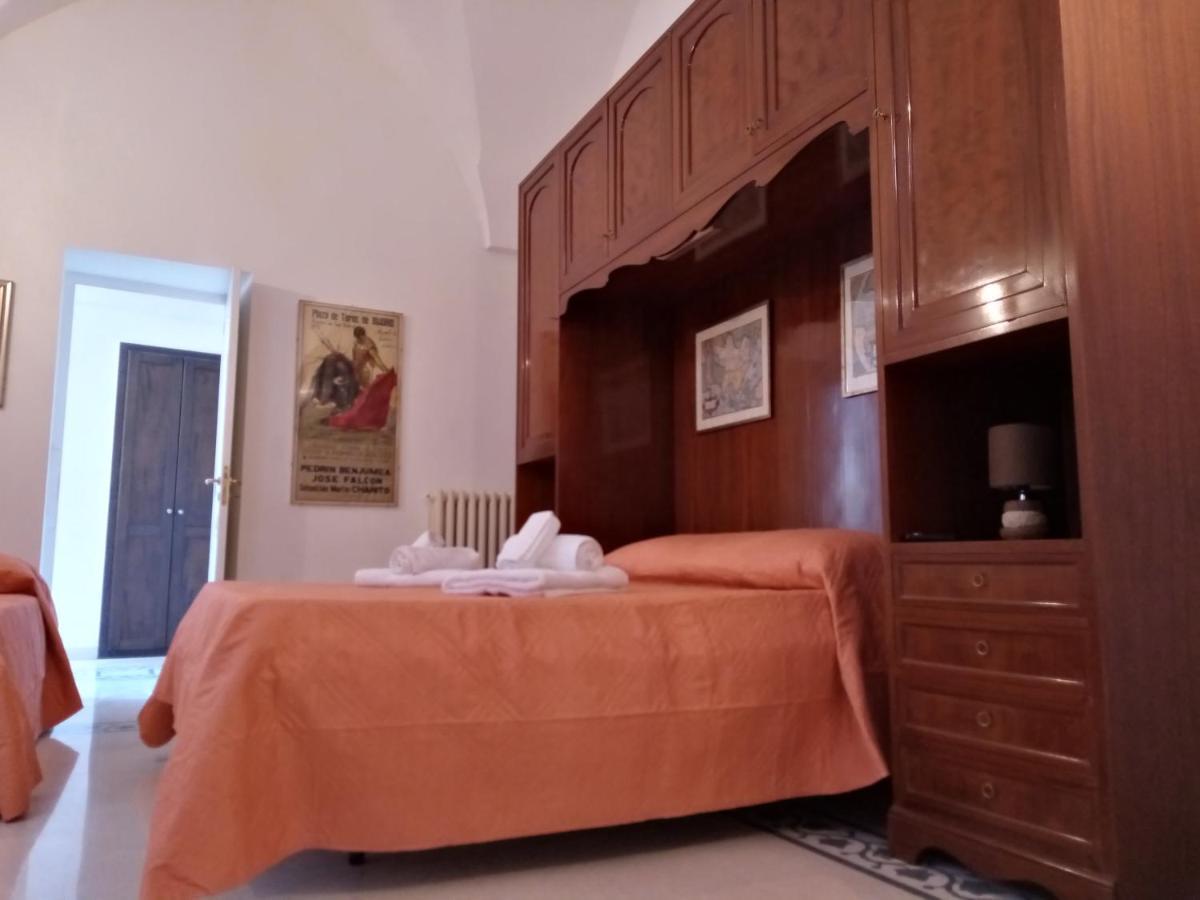 Dimora Storica Le Perle Bed & Breakfast Lecce Exterior foto