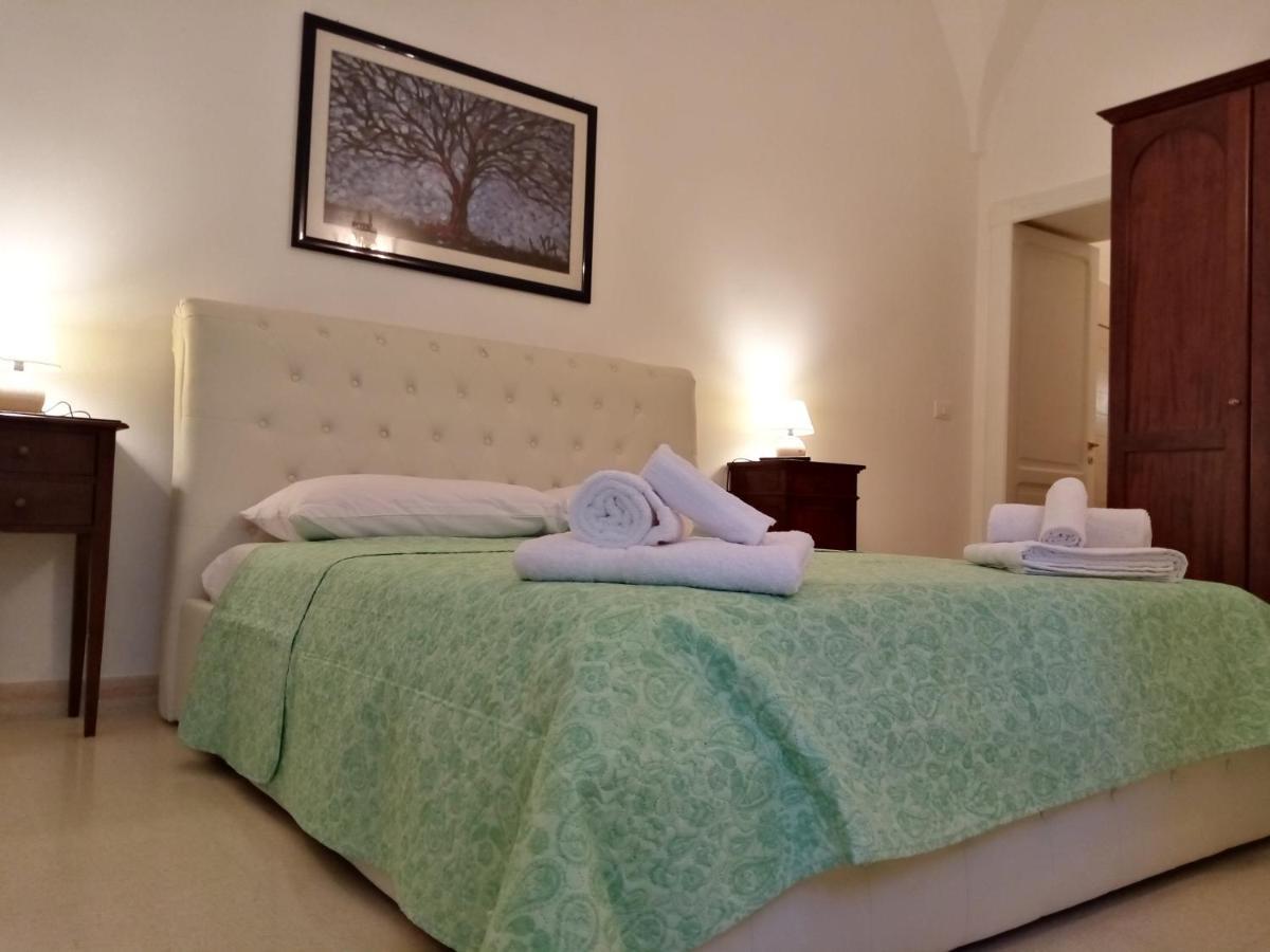 Dimora Storica Le Perle Bed & Breakfast Lecce Exterior foto